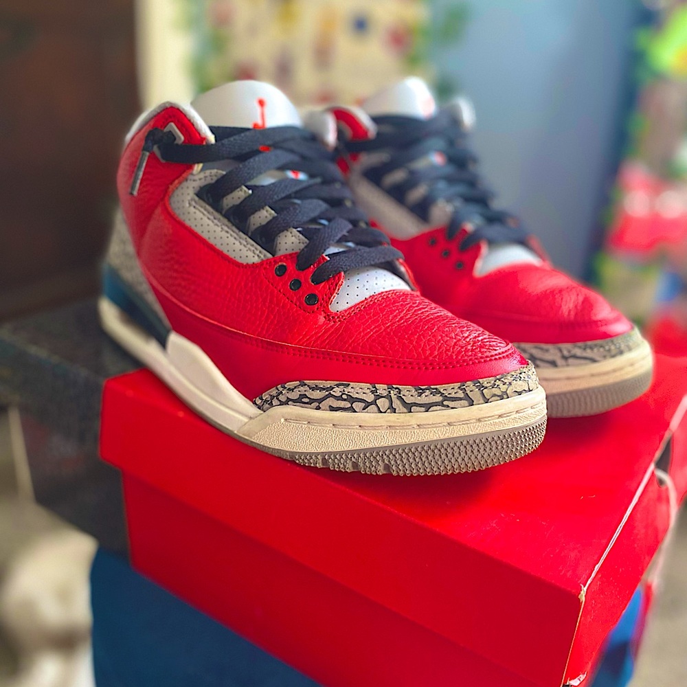 Air Jordan 3 Retro SE